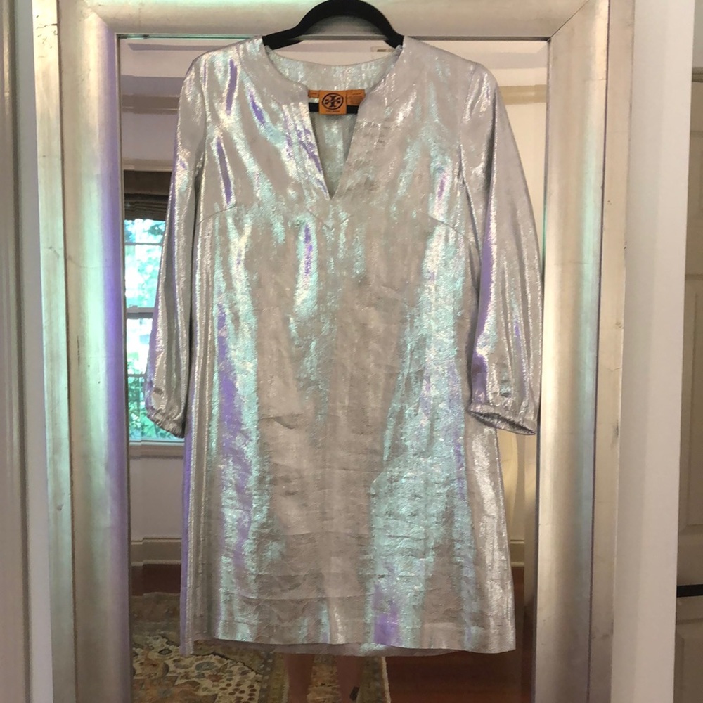 Tory Burch shimmery silver mini dress mid-arm sleeves silk/poly mix Size 6